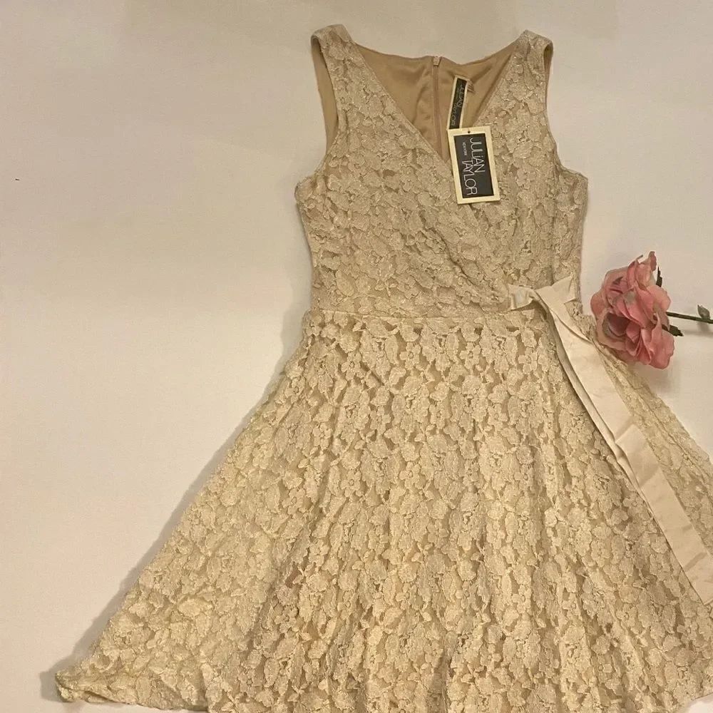 Julian Taylor lace floral Design Dress size :6 - Picture 2 of 6